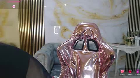 Snapshot of catalina5_s chatting on November 2025 01:22:02 PM Catalina online show from November 2025 01:22:02 PM