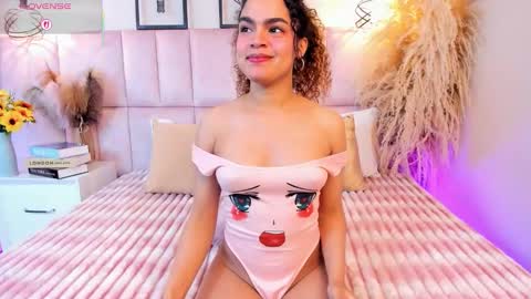 Catalina  online show from February 2026 09:02:02 PM