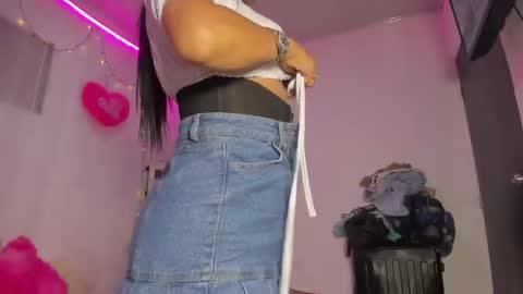 Cata y Roger online show from January 2025 11:10:01 PM