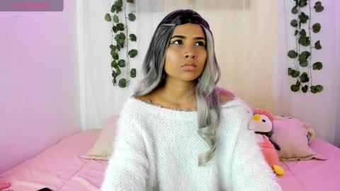 Cata y Roger online show from September 2025 10:32:01 PM