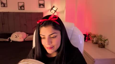 Catalina online show from November 2025 03:19:01 AM