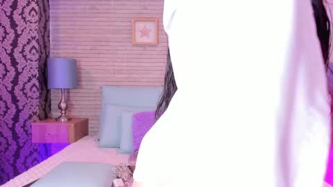 Snapshot of catalinnathompson chatting on December 2024 12:00:02 PM CatalinnaThompson online show from December 2024 12:00:02 PM