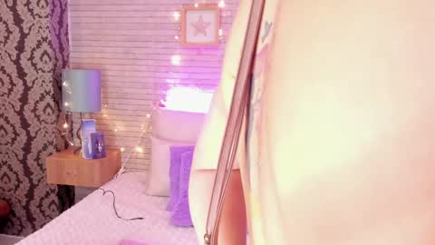 Snapshot of catalinnathompson chatting on March 2025 12:01:02 PM CatalinnaThompson online show from March 2025 12:01:02 PM