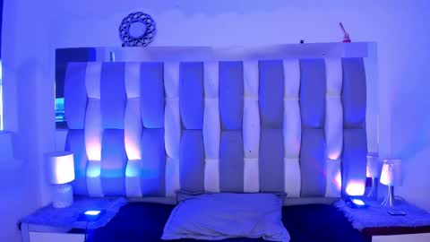 Snapshot of catarsiss_moon chatting on December 2024 03:47:01 PM Cat online show from December 2024 03:47:01 PM