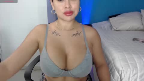 Snapshot of caterineloves chatting on February 2025 06:58:01 PM katerine online show from February 2025 06:58:01 PM