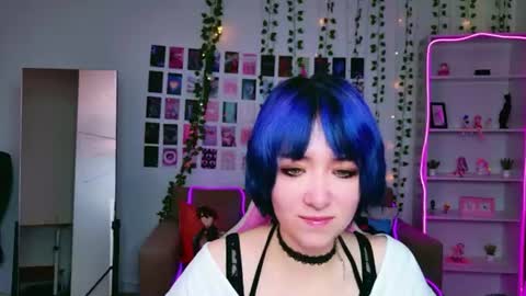 Snapshot of catharinejones chatting on August 2026 06:29:02 AM KettieHi My name is Katie I love drawing and I can play the guitar. And love dancing online show from August 2026 06:29:02 AM