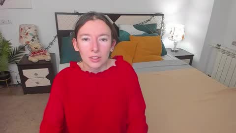 Catrin online show from October 2025 06:24:01 AM