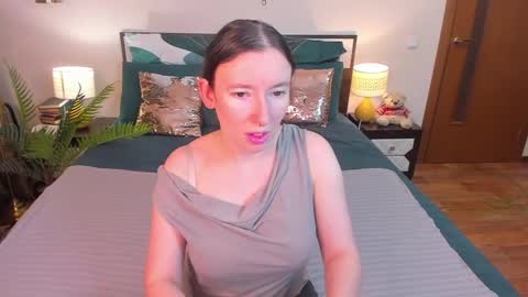 Catrin online show from February 2026 10:17:02 PM