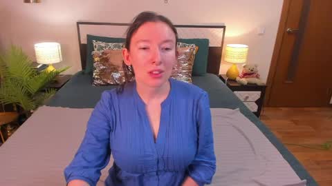 Catrin online show from March 2026 05:07:02 AM