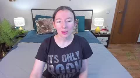 Catrin online show from June 2026 02:23:02 AM