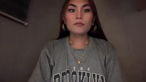 Snapshot of cathy_sanches chatting on November 2025 10:04:02 AM cathy online show from November 2025 10:04:02 AM