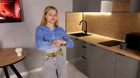 Katiee online show from April 2026 08:09:02 AM