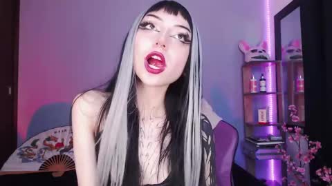 Cati help me reach my goal of 100 thumbs up again 3 online show from March 2025 10:53:01 PM