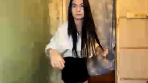 Snapshot of catinagaznes chatting on December 2025 09:10:02 PM Lola online show from December 2025 09:10:02 PM