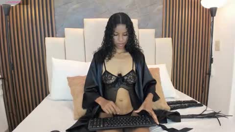 catiusca_reyes_03 online show from November 2025 01:21:02 PM