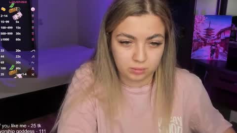 Snapshot of catrinaeuphorina chatting on February 2025 06:19:01 PM Catrina or just Cat online show from February 2025 06:19:01 PM