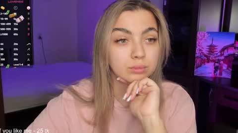 Snapshot of catrinaeuphorina chatting on March 2025 03:38:02 PM Catrina or just Cat online show from March 2025 03:38:02 PM