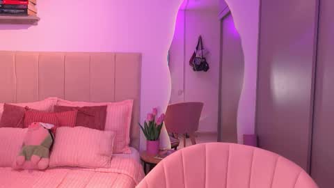 Snapshot of cattaleya_russ chatting on November 2025 12:35:02 AM catta 3 online show from November 2025 12:35:02 AM