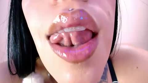 Cattleya online show from June 2026 05:50:02 AM