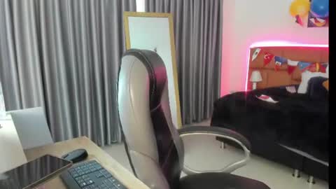 Snapshot of catti_brie_ chatting on July 2026 11:49:02 AM catti_brie_ online show from July 2026 11:49:02 AM