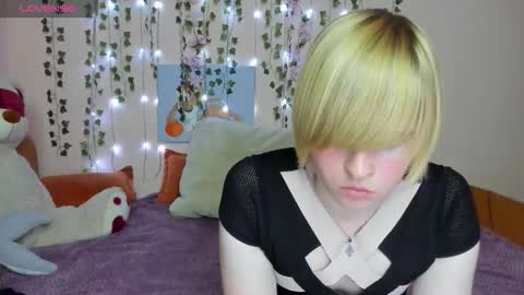 Snapshot of cattie_w_ chatting on October 2025 01:17:01 AM cattie_w_ online show from October 2025 01:17:01 AM