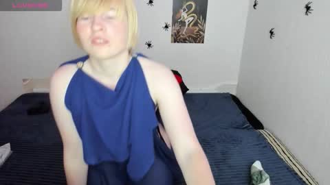 Snapshot of cattie_w_ chatting on October 2025 01:28:01 AM cattie_w_ online show from October 2025 01:28:01 AM