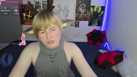 cattie_w_ online show from December 2025 01:23:01 AM