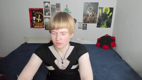 cattie_w_ online show from April 2026 01:27:01 AM