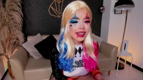 Snapshot of catvalentinee_ chatting on October 2025 08:38:01 AM catvalentinee_ online show from October 2025 08:38:01 AM