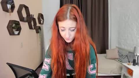 caty_cuddly online show from December 2024 04:42:01 AM