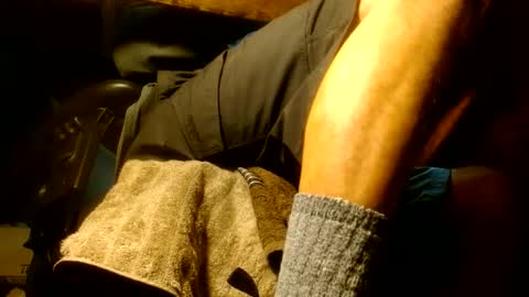 Snapshot of caughtnaked chatting on December 2024 01:03:02 AM caughtnaked online show from December 2024 01:03:02 AM