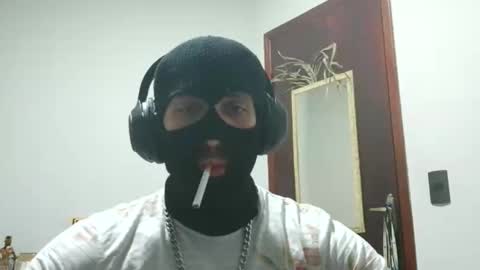 Snapshot of caugusto91 chatting on October 2025 03:18:02 AM Carlos A online show from October 2025 03:18:02 AM