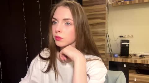 Polly online show from February 2026 04:16:02 PM