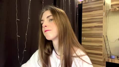 Polly online show from February 2026 08:15:02 AM