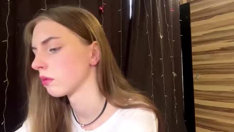 Polly online show from March 2026 07:26:02 AM