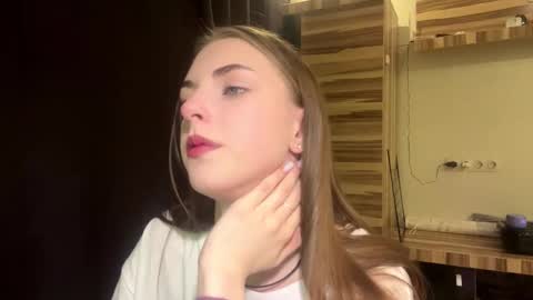 Polly online show from March 2026 04:10:01 PM