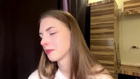 Polly online show from March 2026 08:08:01 AM