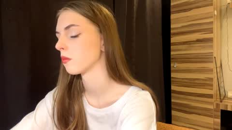 Polly online show from March 2026 07:25:02 AM