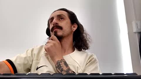 cayu_frensh94 online show from December 2025 02:46:02 PM