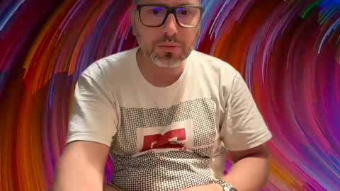 Snapshot of ccmhp1 chatting on April 2026 02:42:01 AM Tomys online show from April 2026 02:42:01 AM