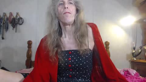 Jackie online show from October 2025 10:27:02 AM