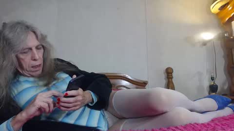 Jackie online show from November 2025 09:00:02 AM