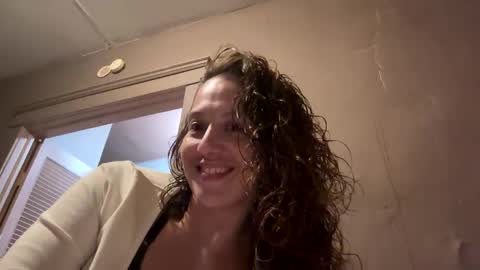 Snapshot of cece_vibez chatting on February 2025 10:10:02 PM cece_vibez online show from February 2025 10:10:02 PM