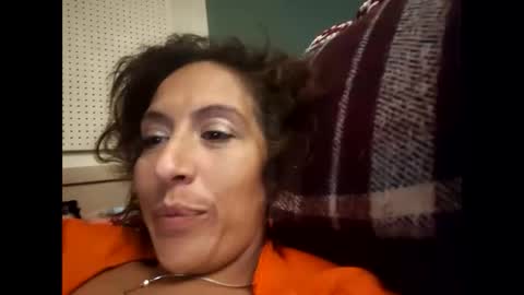 Snapshot of cece_vibez chatting on October 2025 07:55:02 AM cece_vibez online show from October 2025 07:55:02 AM