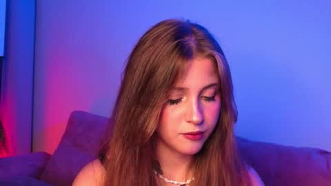 Lina  online show from October 2025 07:13:01 PM