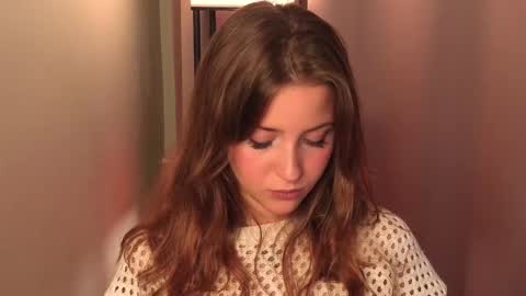 Lina  online show from December 2025 07:31:01 PM