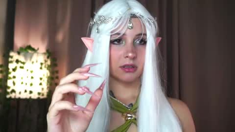 Lina  online show from June 2026 07:35:02 PM