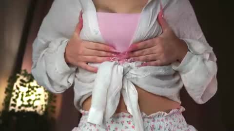 Lina  online show from June 2026 07:57:01 PM