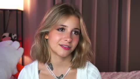 Lina  online show from July 2026 07:23:02 PM