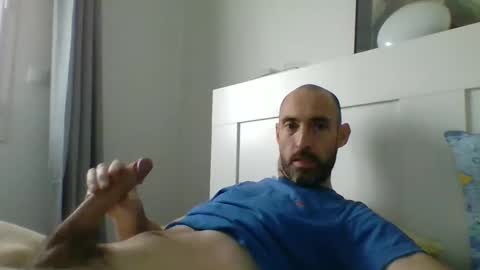 Snapshot of cedric223 chatting on December 2024 01:45:02 PM cedric223 online show from December 2024 01:45:02 PM